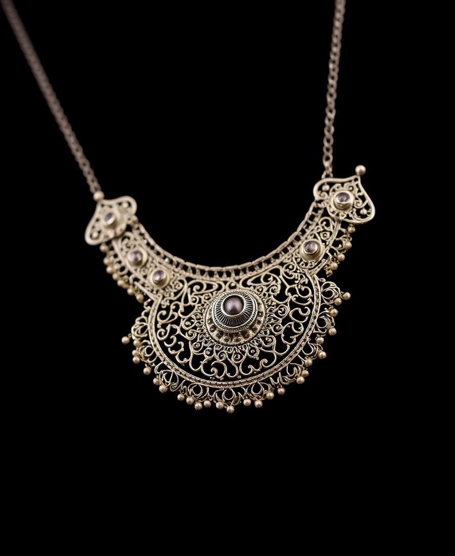 Featured silver necklace